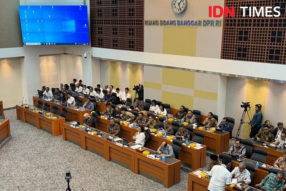 Gaji PNS Dirancang Naik di APBN 2025, tapi Tunggu Diumumkan Prabowo