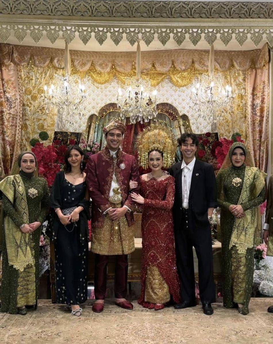 Gaya Salshabilla Adriani di Resepsi Nikah (instagram.com/vidialdiano)