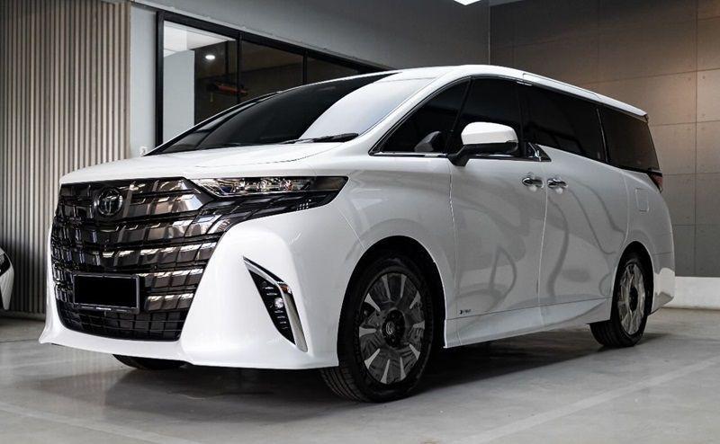 5 Perbedaan Alphard dan Vellfire, Mesin hingga Interior