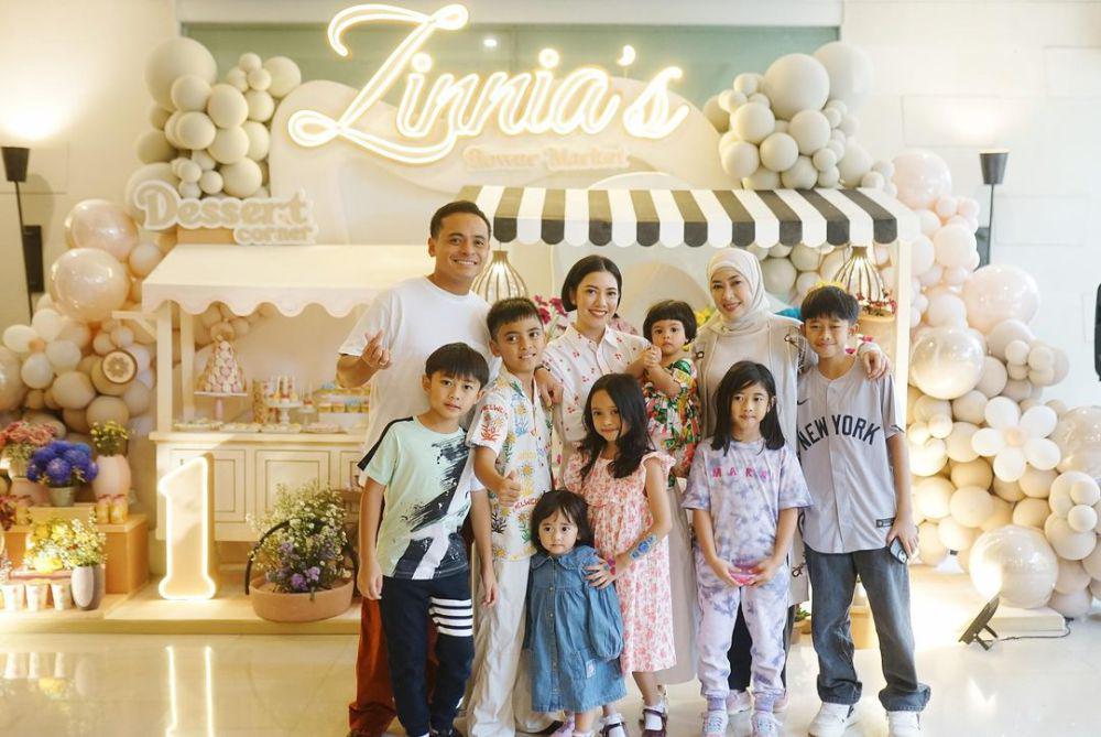 7 Potret Aliya Rajasa di Ulang Tahun Ponakan, Ajak Anak-Anak!