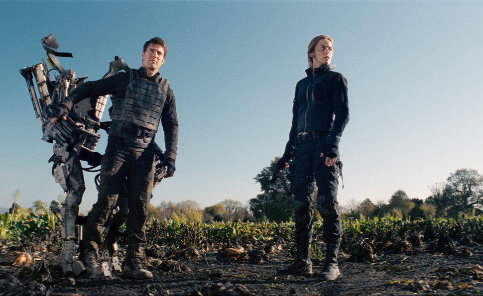 Tom Cruise dan Emily Blunt dalam film Edge of Tomorrow. (dok. Warner Bros. Pictures/Edge of Tomorrow)
