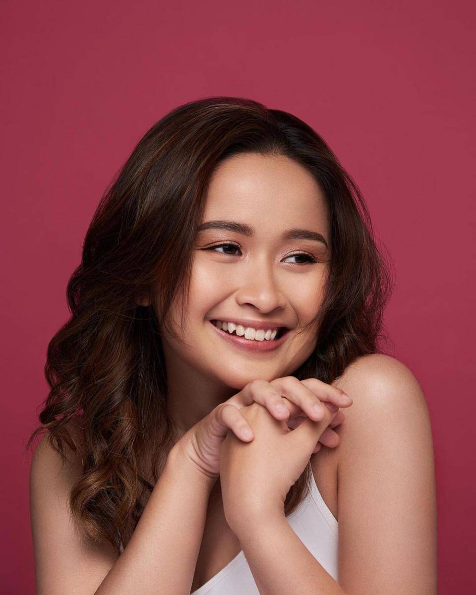 gaya makeup kuliah ala Gritte Agatha (instagram.com/gritteagathaa)