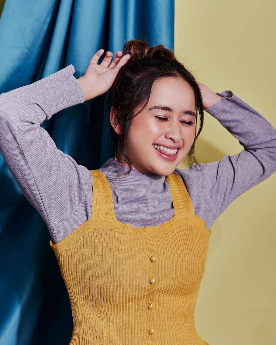 gaya makeup kuliah ala Gritte Agatha (instagram.com/gritteagathaa)