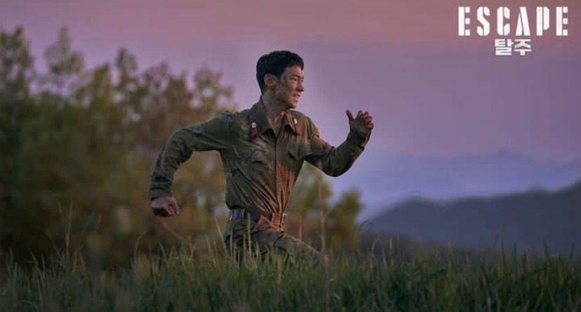 Kelebihan dan Kekurangan Film Escape, Duet Akting Pemeran Utamanya Top