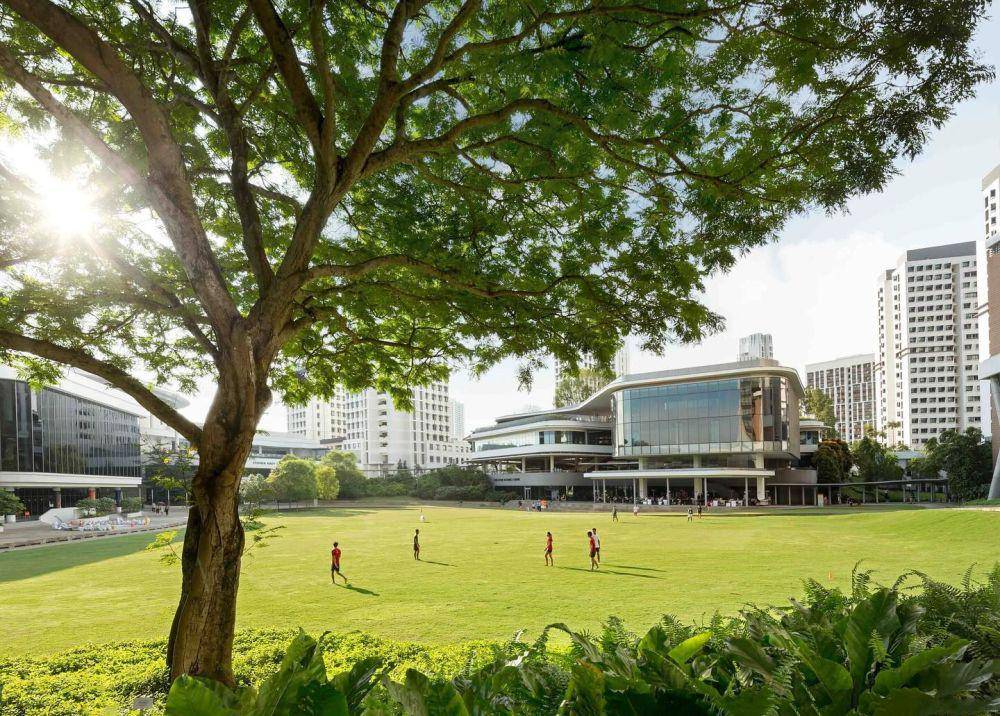 National University of Singapore (instagram.com/nuspresident)