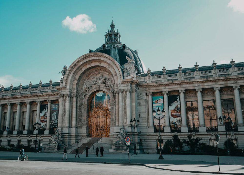 Grand Palais, Prancis (pexels.com/larry penaloza)