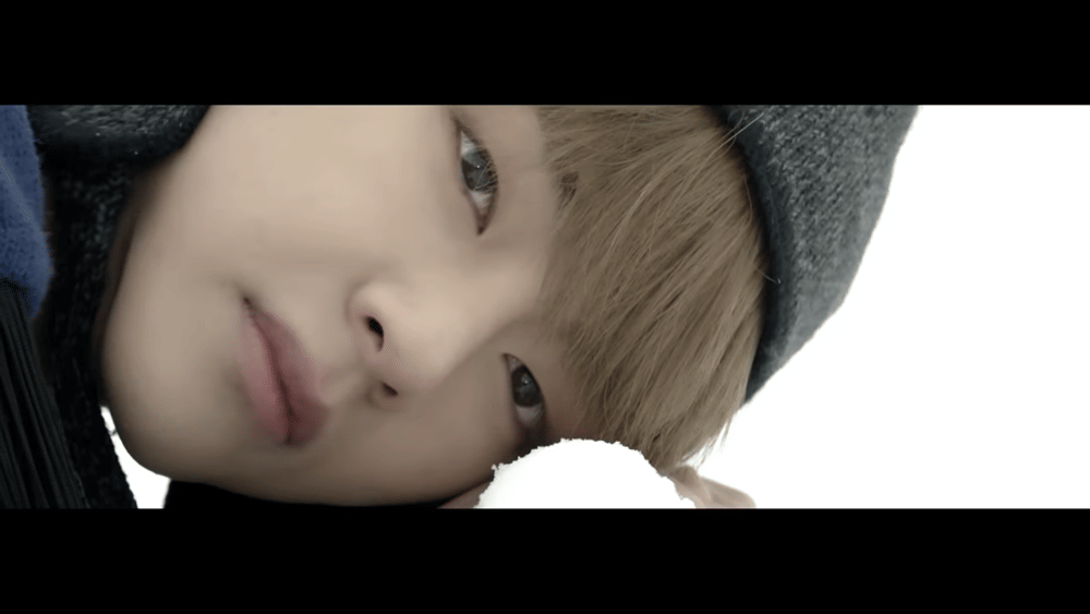 Cuplikan MV lagu spring day menampilkan personil BTS "V" (YouTube.com/HYBE LABELS)