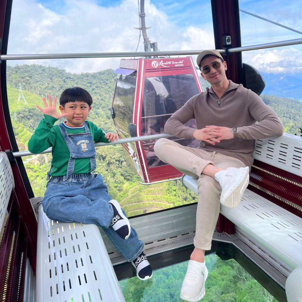 momen Verrell dan El naik Awana SkyWay (instagram.com/nyaisarni2/)