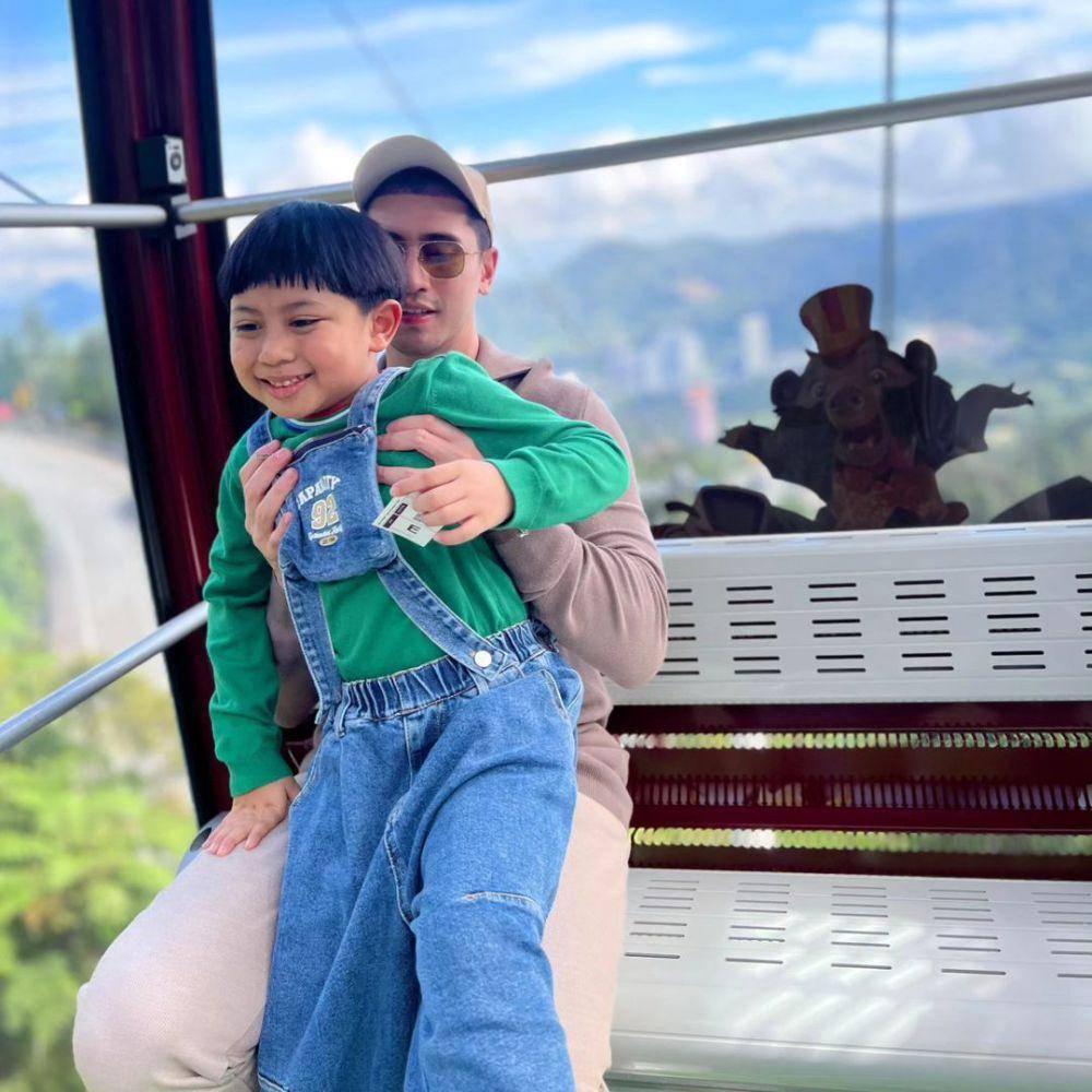 momen Verrell dan El naik Awana SkyWay (instagram.com/nyaisarni2/)