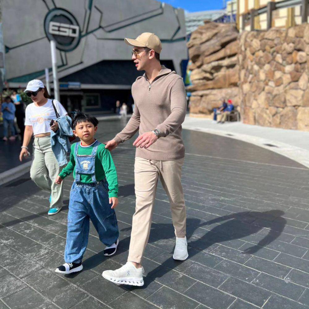 momen Verrell dan El naik Awana SkyWay (instagram.com/nyaisarni2/)