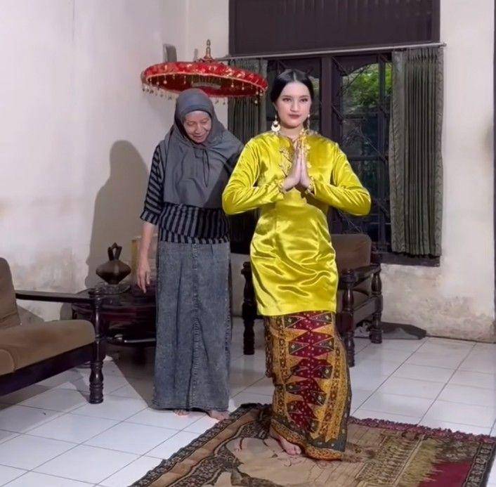 Bunda Elly Rudy, Maestro Tari Sumsel pencipta Tari Tanggai (Dokumen)