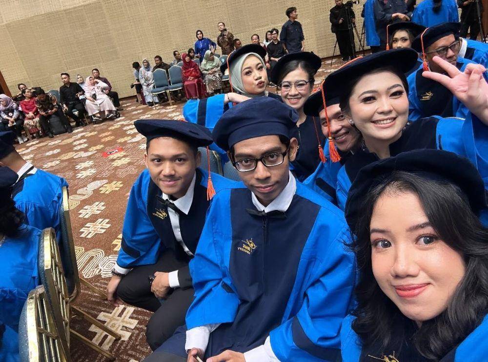 potret Azriel Hermansyah wisuda (instagram.com/azriel_hermansyah)