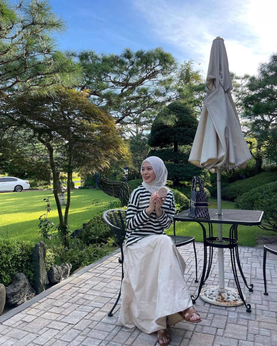 padu padan rok untuk look kasual (instagram.com/ xolovelyayana)