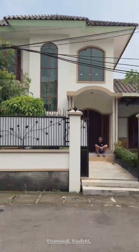 rumah baru Frans Faisal (Instagram.com/fuji_an)