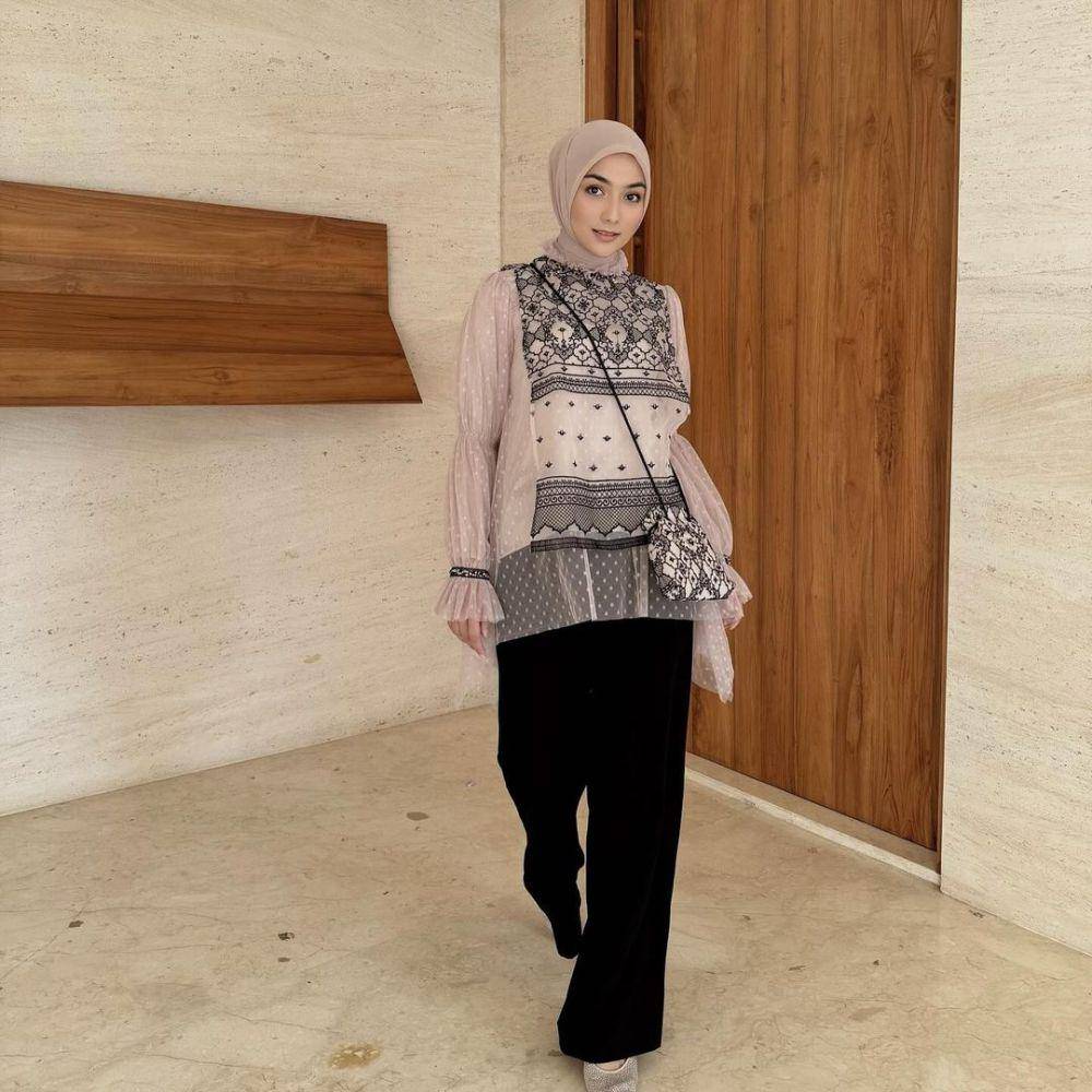 inspirasi outfit hijab yang classy (instagram.com/citraciki)