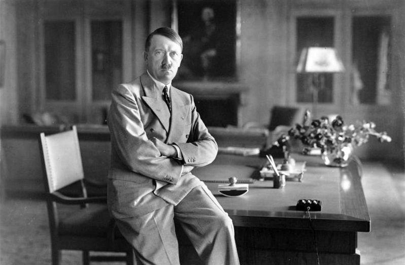 7 Fakta Absurd Adolf Hitler, Banyak Spekulasi