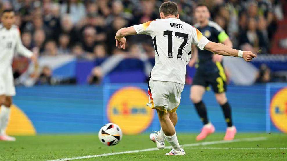 Florian Wirtz mencetak gol ke gawang Skotlandia pada fase grup Euro 2024. (uefa.com)