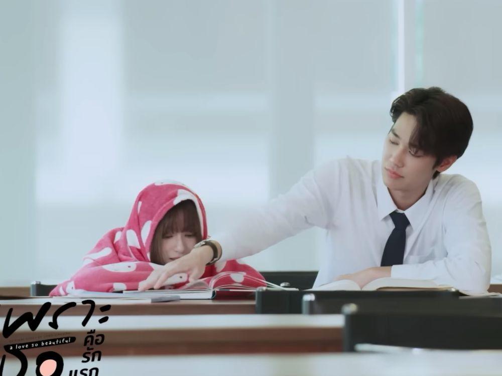 potret mesra Prim Chanikarn dan Dew Jirawat usai jadian di drama Thailand A Love So Beautiful (youtube.com/gmmtv)
