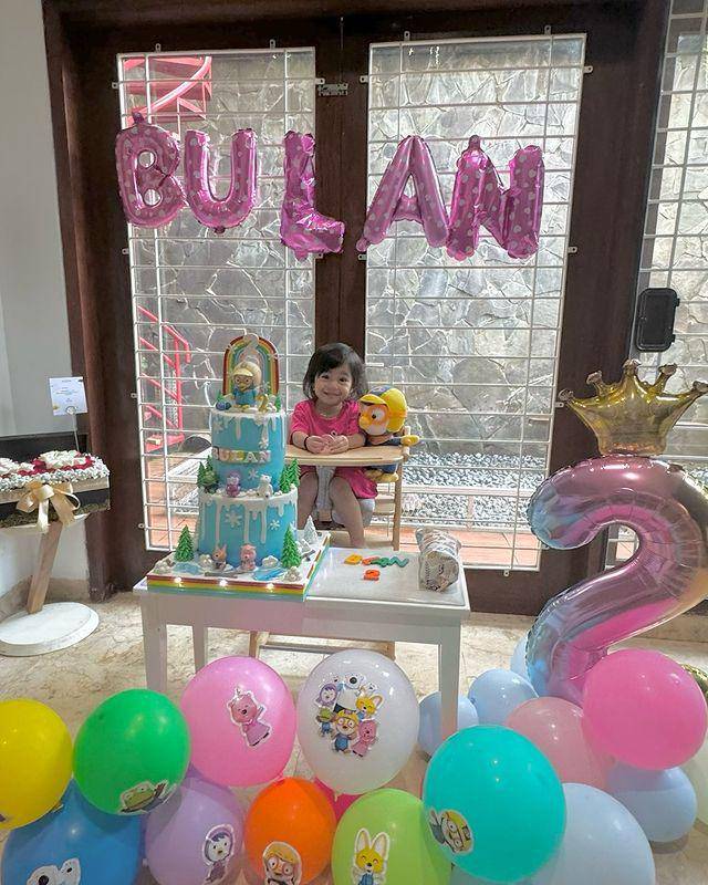 potret ultah ke-2 Bulan, anak Omesh (Instagram.com/omeshomesh)