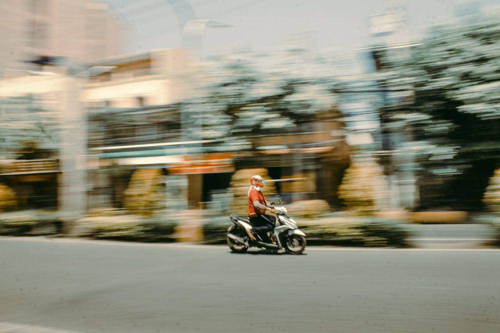 ilustrasi foto teknik panning (pexels.com/Nothing Ahead)