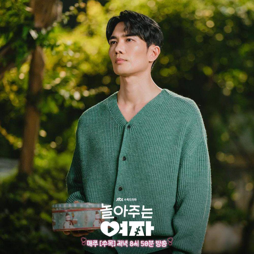 Uhm Tae Goo di drama My Sweet Mobster (instagram.com/jtbcdrama)