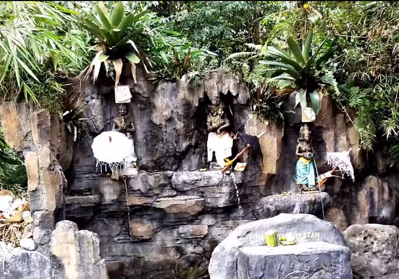 Pura Batu Meringgit. (YouTube.com/Baliculture channel)