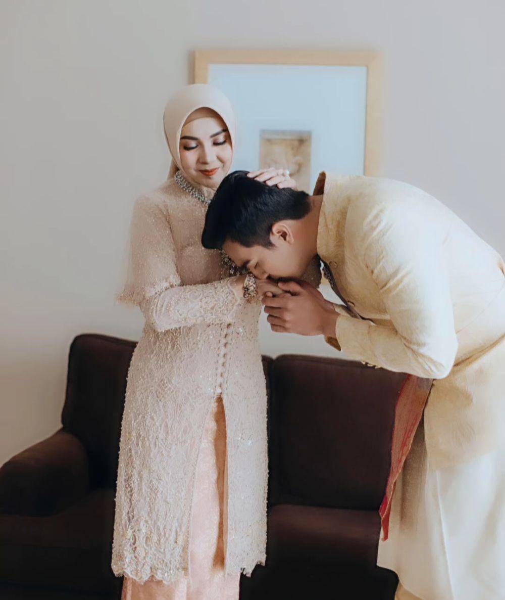 Lamaran Ibrahim Risyad dan Salshabilla (@morden.co via instagram.com/dwie_dg26)
