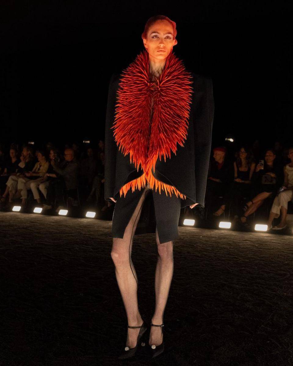 koleksi haute couture Schiaparelli Fall/Winter 2024 (instagram.com/schiaparelli)