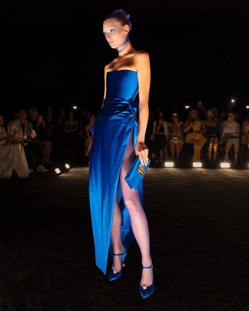 koleksi haute couture Schiaparelli Fall/Winter 2024 (instagram.com/schiaparelli)
