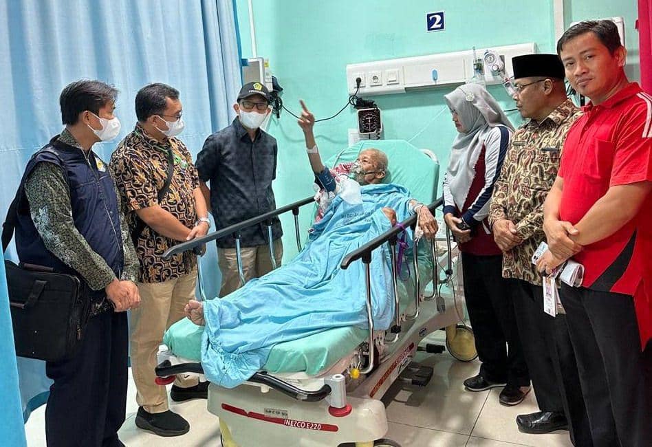 Seorang anggota jemaah haji asal Polewali Mandar, Sulawesi Barat, sempat dirawat intensif di Medan, Sumatera Utara. (Dok. Kemenag Sumut)