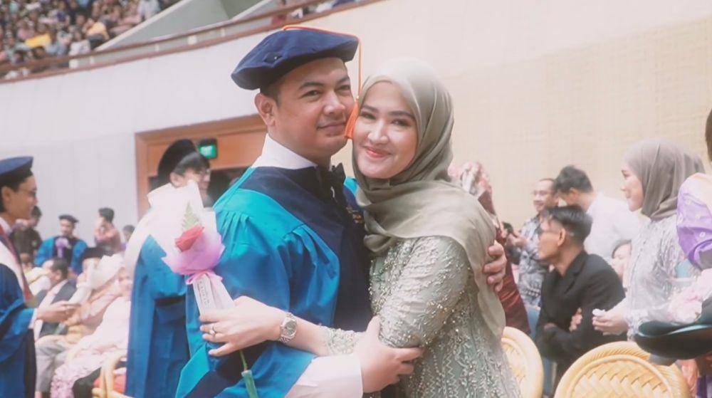 Tommy Kurniawan wisuda (Instagram.com/tommykurniawann)