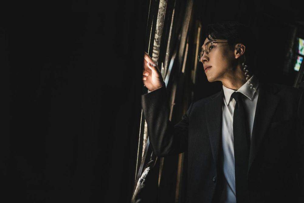 Bae Jae Sung di balik layar drama The Player 2: Master of Swindlers (instagram.com/b_jae94)