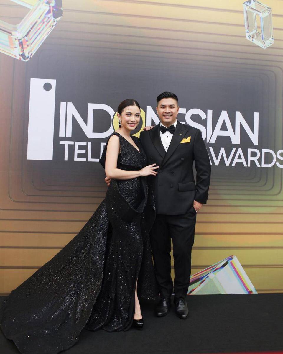 potret Chelsea Olivia dan Glenn alinskie di Indonesian Television Awards 2024 (instagram.com/chelseaoliviaa)