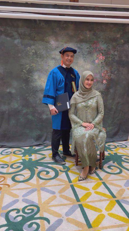 Tommy Kurniawan wisuda (Instagram.com/tommykurniawann)