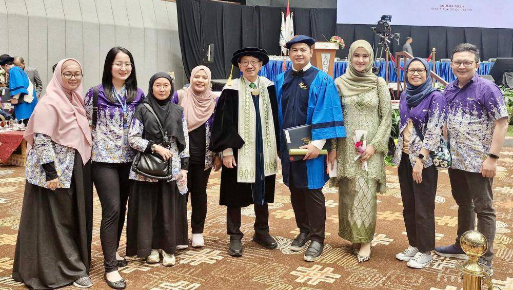 Tommy Kurniawan wisuda (Instagram.com/tommykurniawann)