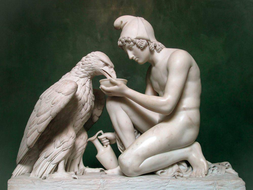 Ganymede yang memberi minum elang emas Zeus (commons.wikimedia.org/Bertel Thorvaldsen)