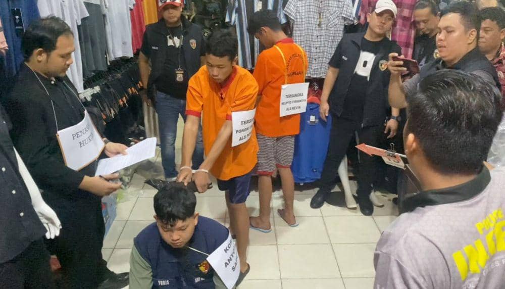 Rekonstruki pembunuhan maskarebet Palembang (Dok: istimewa)