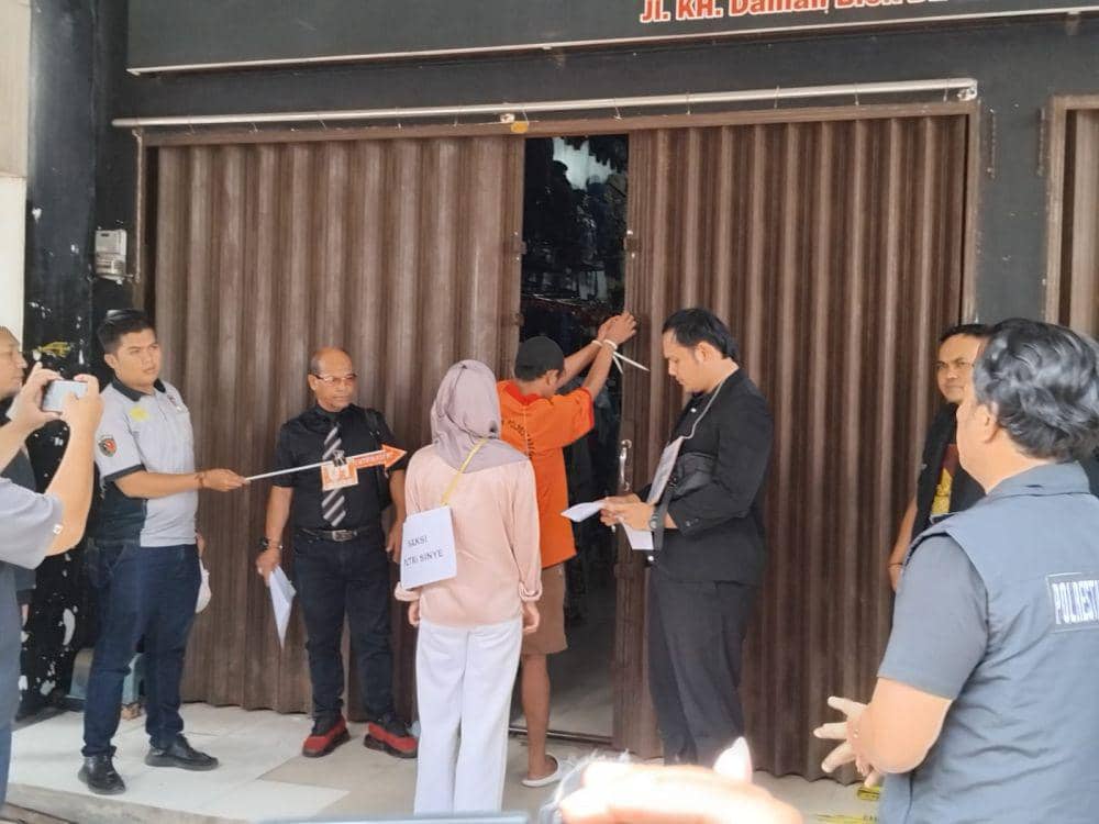 Rekonstruki pembunuhan maskarebet Palembang (Dok: istimewa)