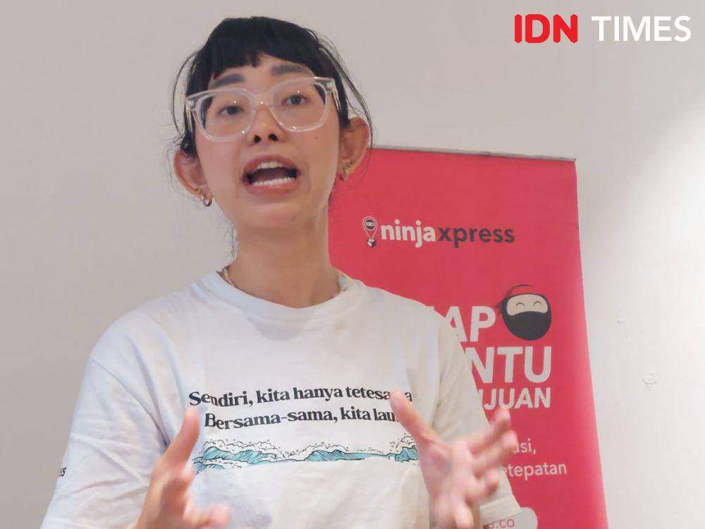 Head of PR Ninja Xpress Ribka Pratiwi saat media gathering di Medan (IDN Times/Doni Hermawan)