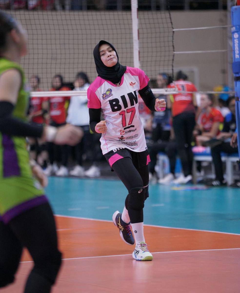 Pertandingan tim voli putri Jakarta BIN melawan Jakarta Pertamina Enduro pada laga Final Four Seri Kedua PLN Mobile Proliga 2024 di GOR Jatidiri Semarang, Ksmis (11/7/2024). (Dok. Proliga2024)