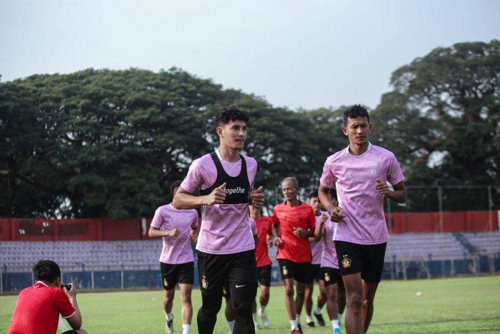 Pemain Persik Kediri saat berlatih. Instagram.com/persikfcofficial