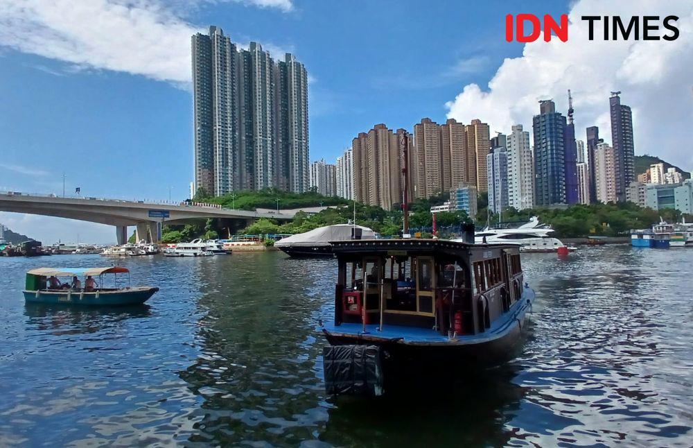 Aberdeen Harbour Sejarah Nelayan Hong Kong, Lokasi Syuting James Bond