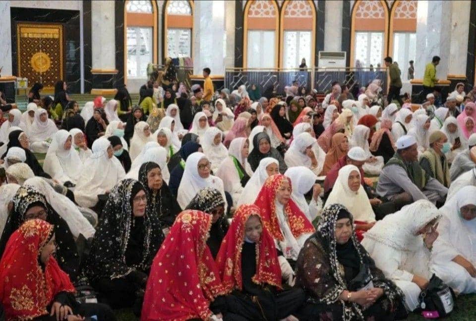 (Jemaah haji Ogan Ilir saat tiba di tanah air) IDN Times/istimewa