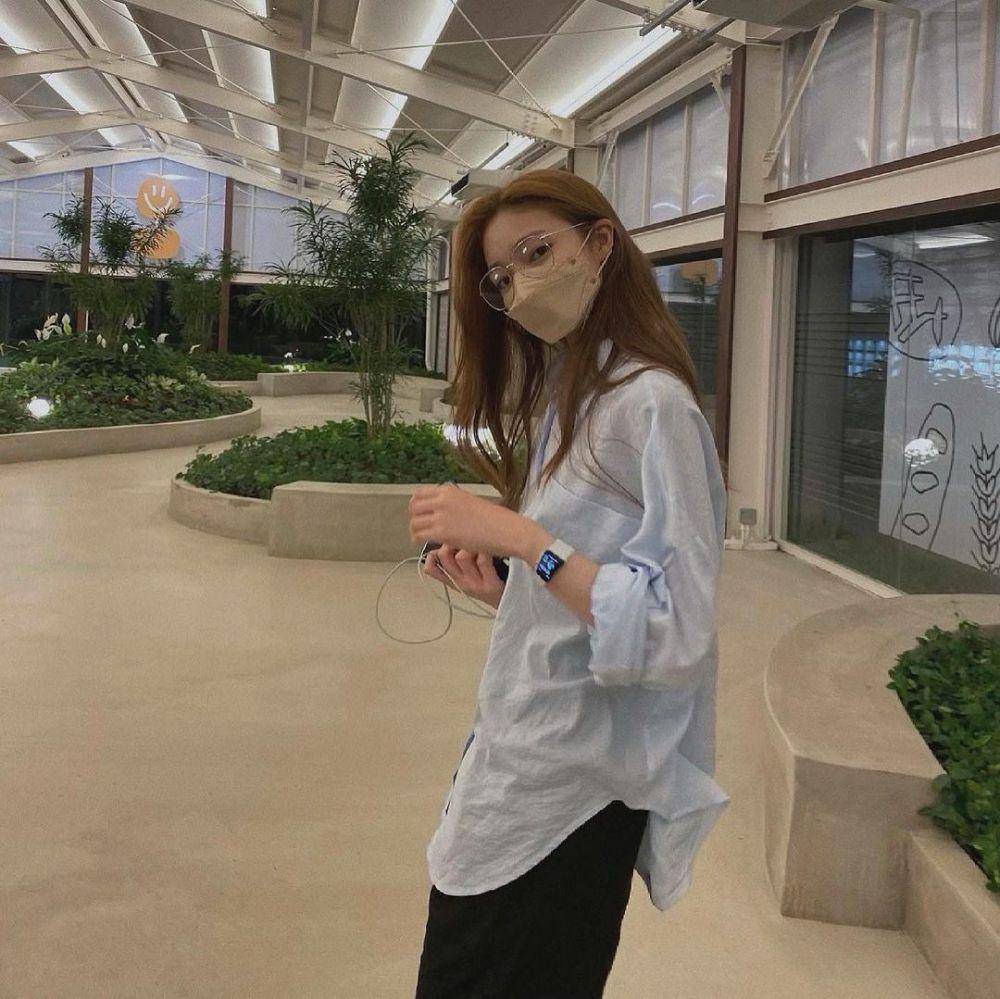 Ji Hye Won (instagram.com/haezy___)