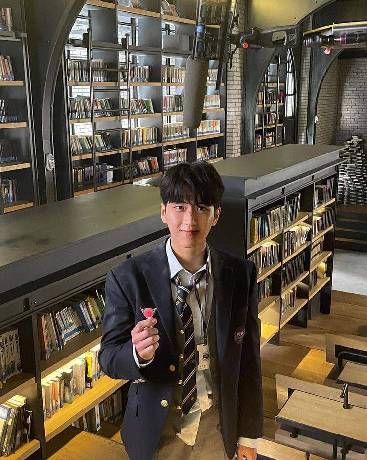 Kim Min Chul di Hierarki (instagram.com/kimminchul0907)