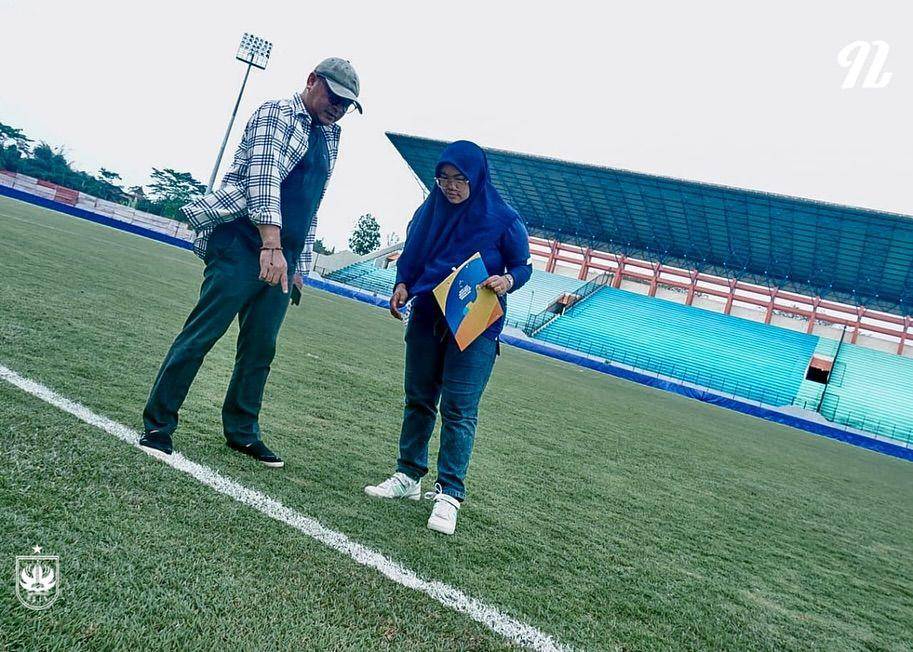 Tim dari PSSI dan PT. Liga Indonesia Baru (PT. LIB) melakukan pemantauan pada dua calon kandang atau homebase PSIS Semarang, yakni Kick Off POJ City Semarang dan Stadion Moch Soebroto. (Instagram/@psisfcofficial)