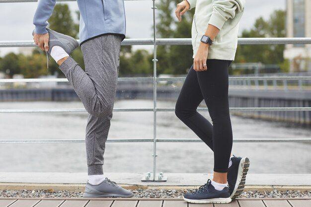 5 Perbedaan Celana Jogger dan Sweatpants, Serupa tetapi Tak Sama!
