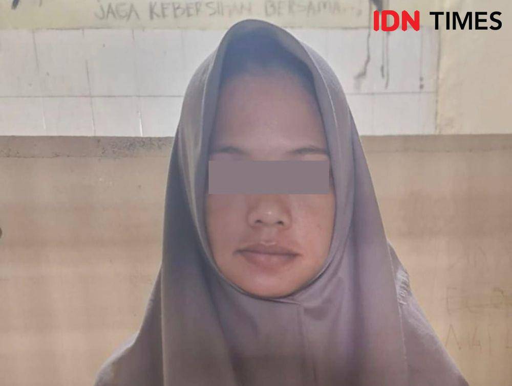 Pelaku pencurian sepeda motor di parkiran RS di Pontianak. (IDN Times/Polresta Pontianak).