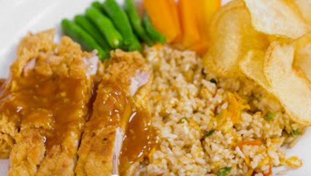 nasi goreng bistik ayam (YouTube.com/Willgoz Kitchen)