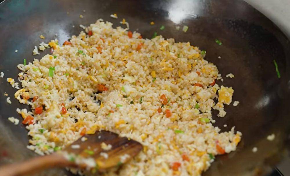 ilustrasi masak nasi goreng (YouTube.com/Willgoz Kitchen)